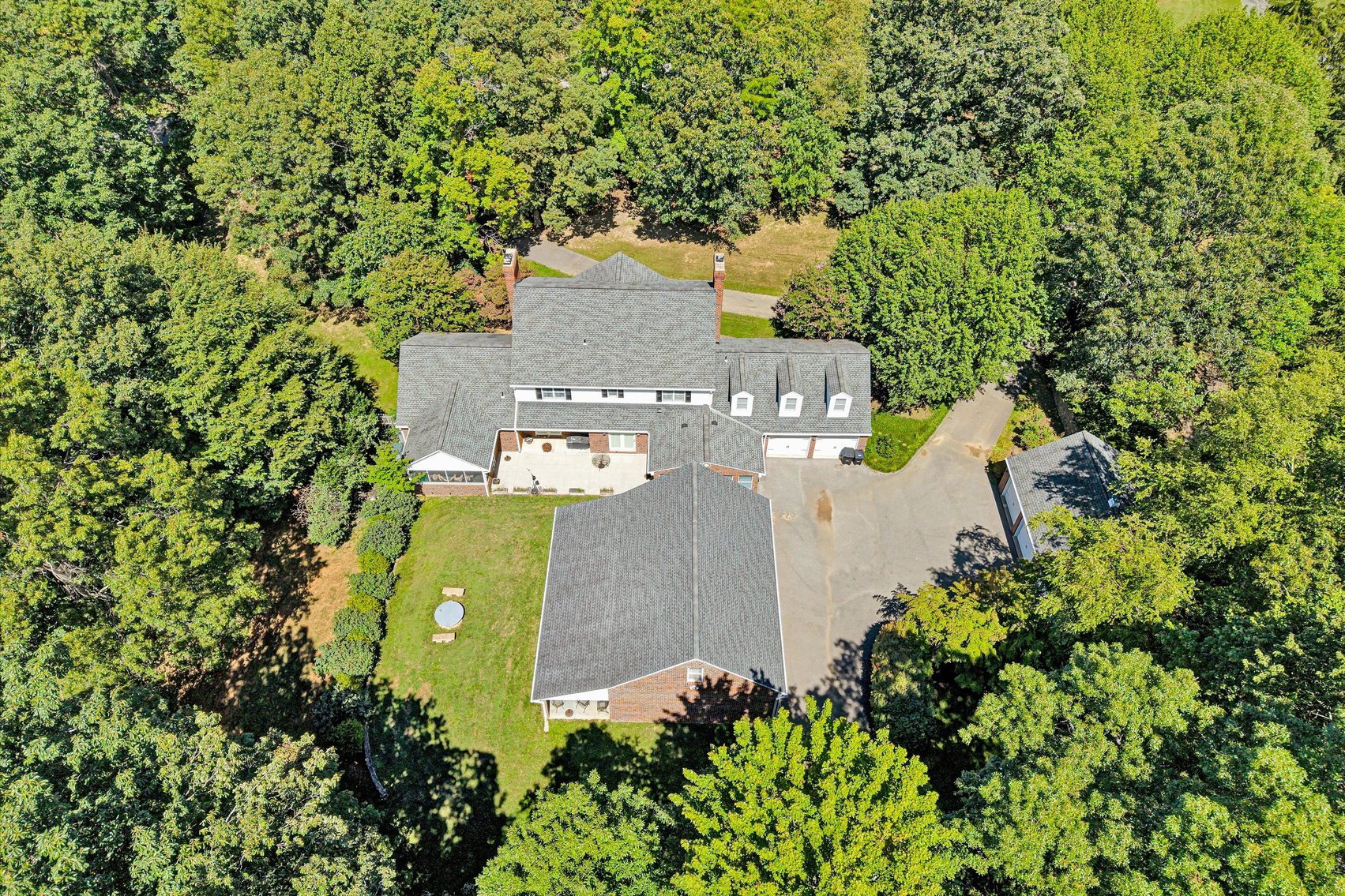 Image for Beautiful Troutville home with Colonial Williamsburg flair