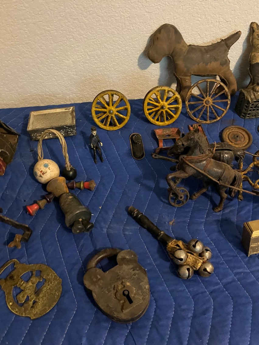 Image for Lago Online Estate Auction