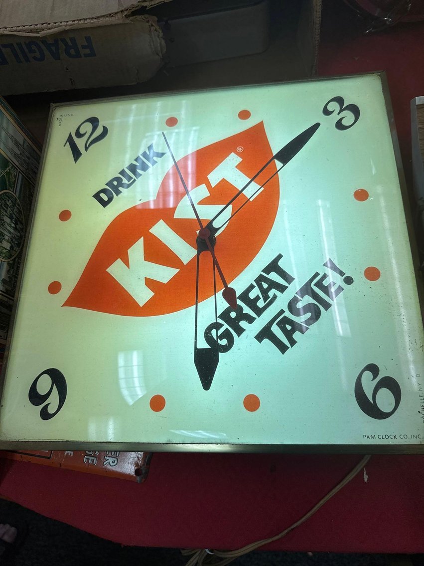 Image for Furniture, collectibles & more-Birch