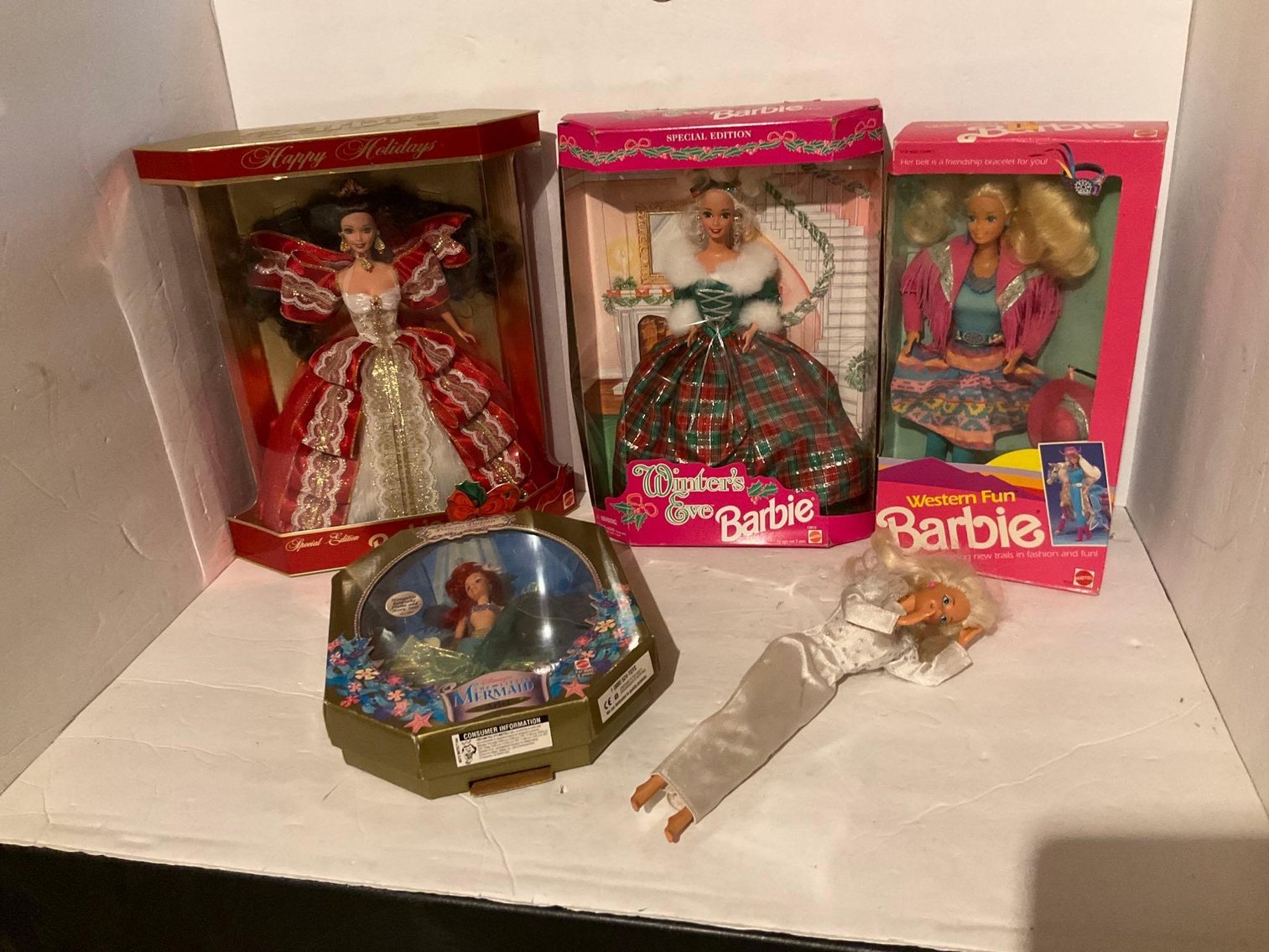 Image for Furniture, collectibles, household-Rockwood Heights