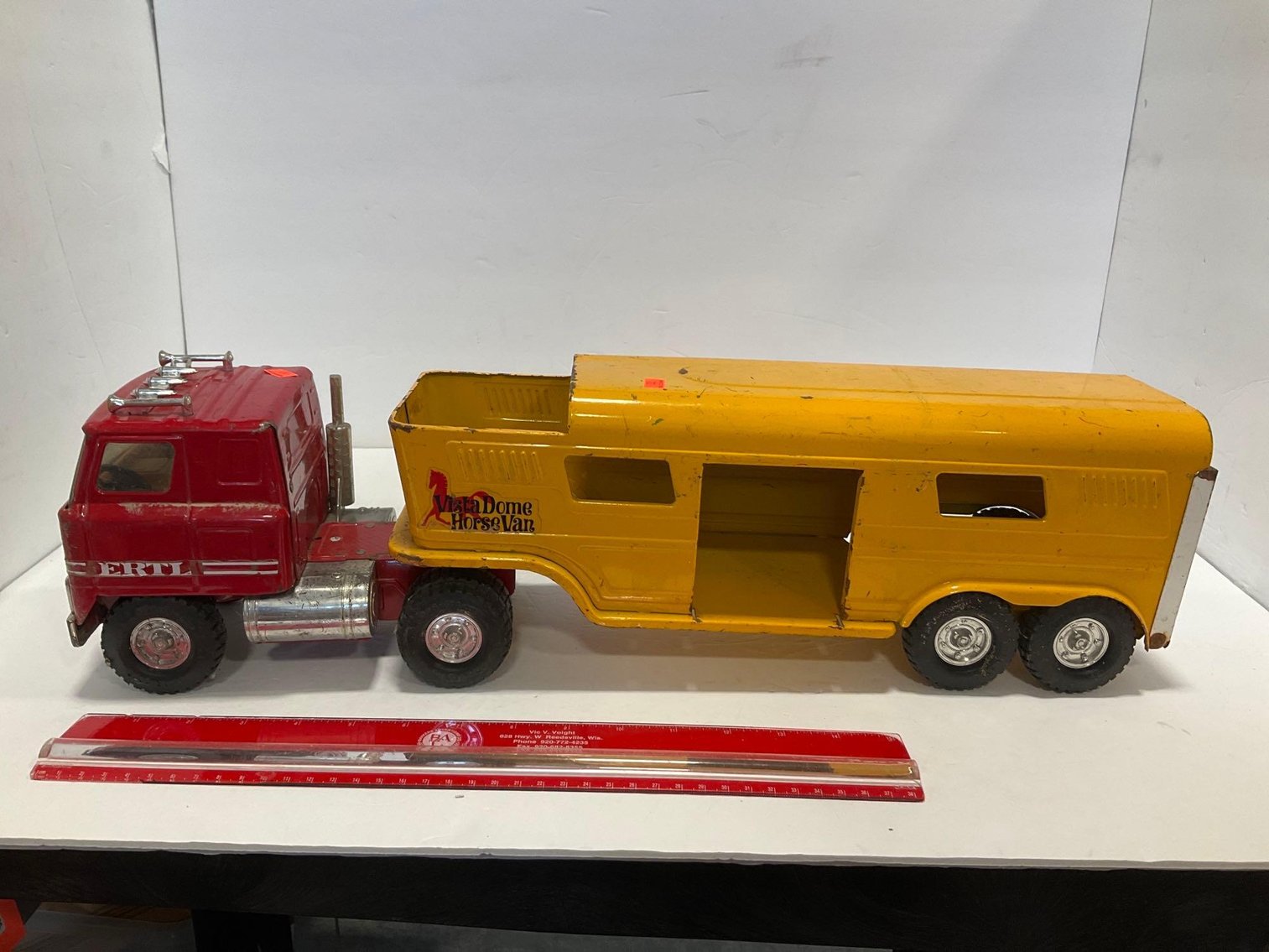 Image for Furniture, collectibles, hummels, new merchandise-New South