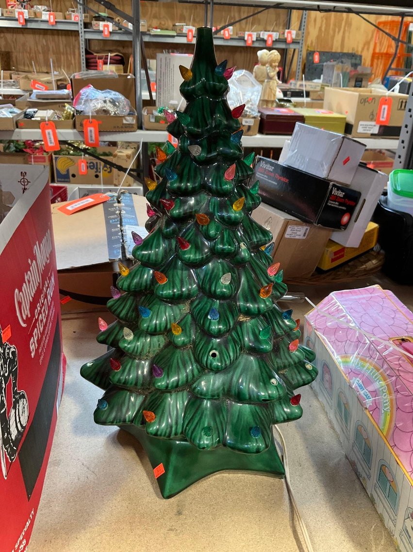 Image for Furniture, collectibles, hummels, new merchandise-New South