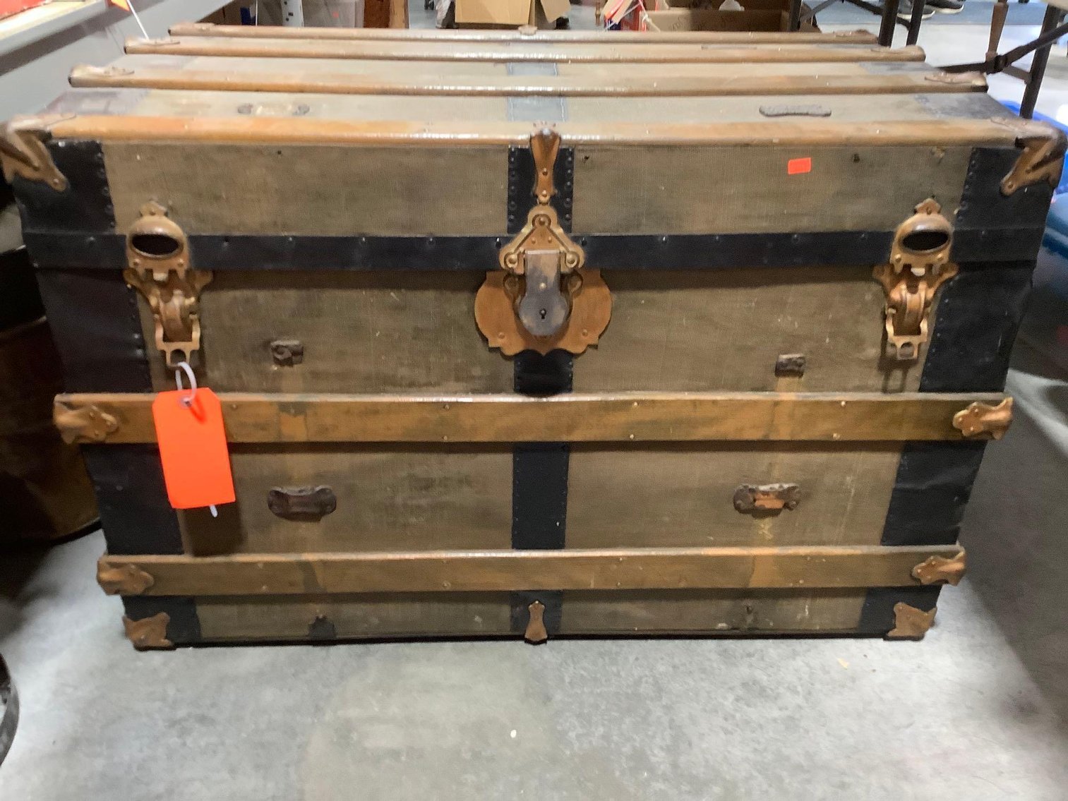 Image for Furniture, collectibles, hummels, new merchandise-New South