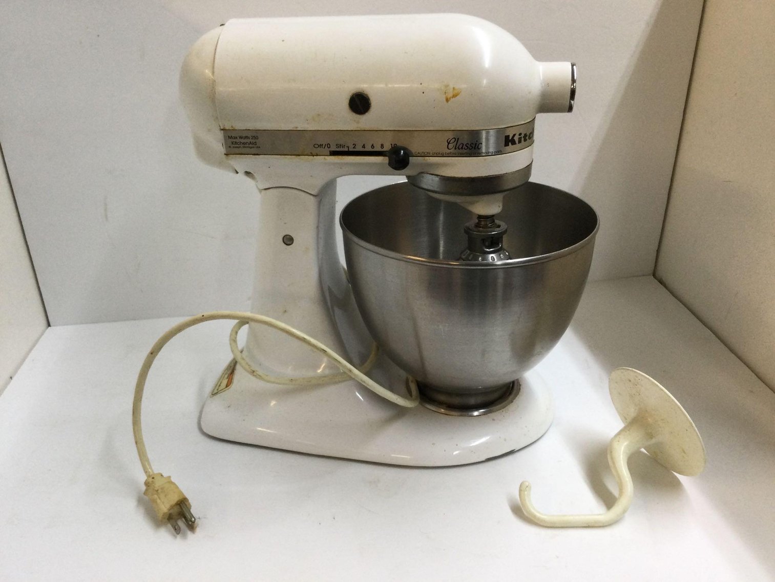 Image for Furniture, collectibles, household-Main front