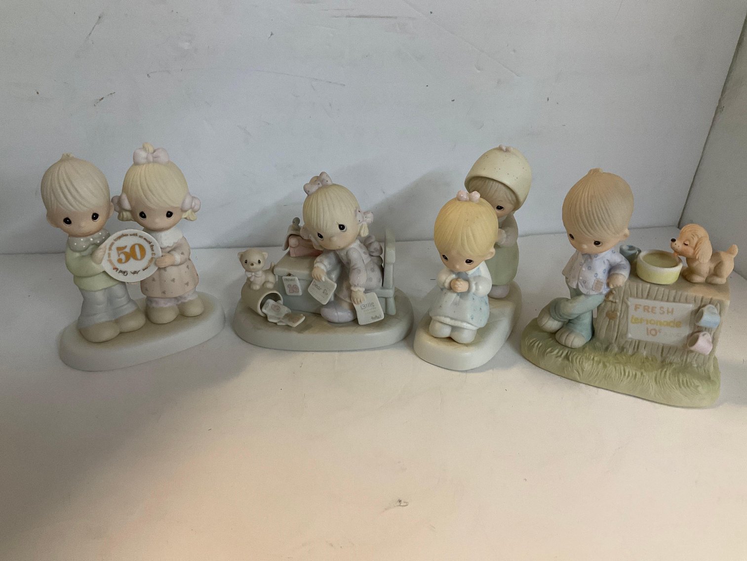 Image for Furniture, collectibles, household-Main front