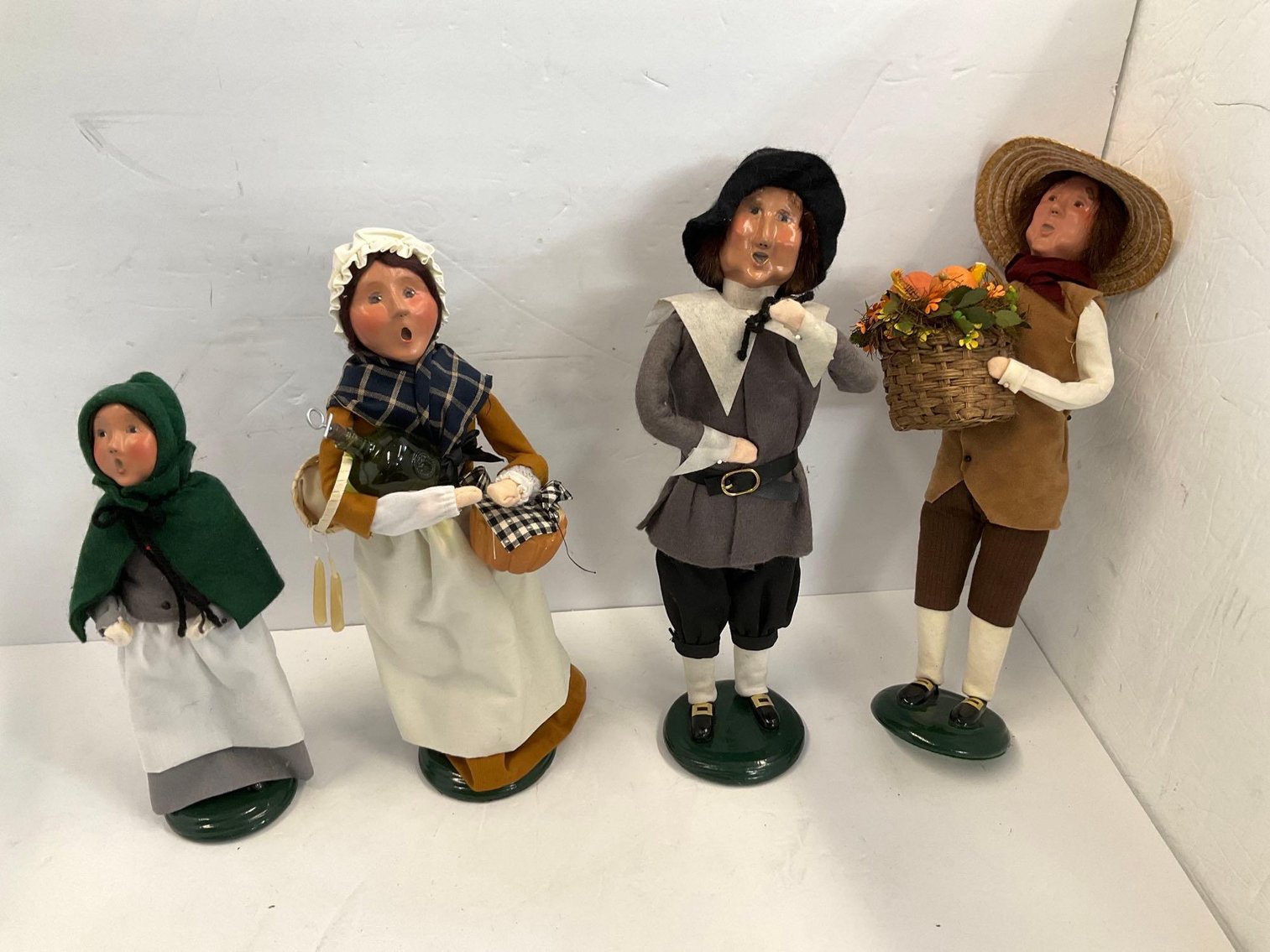 Image for Furniture, collectibles, household-Main front