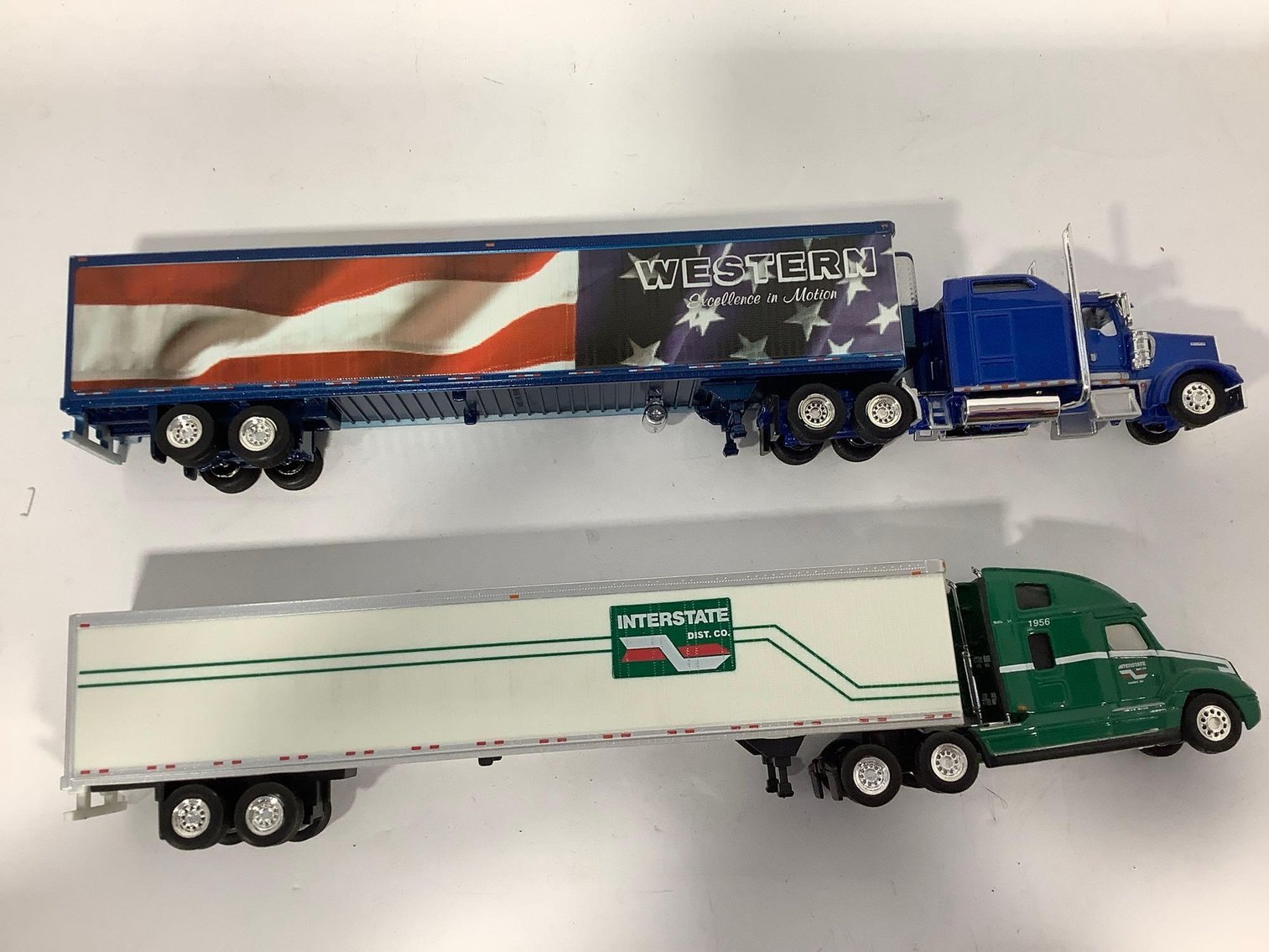 Image for Snowmobile trailer, toys, furniture, collectibles, household-New north/Savanna