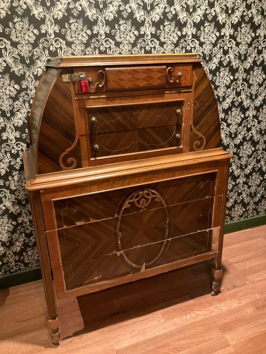 Image for Furniture, collectibles, business assets-Bellevue St