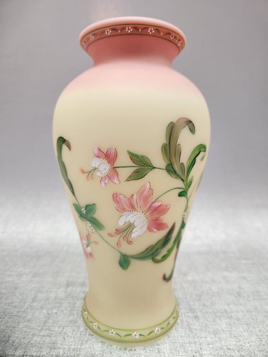 Image for Huge Holiday Weekend Online Fenton Art Glass Sale