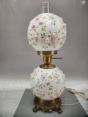 Image for Huge Holiday Weekend Online Fenton Art Glass Sale