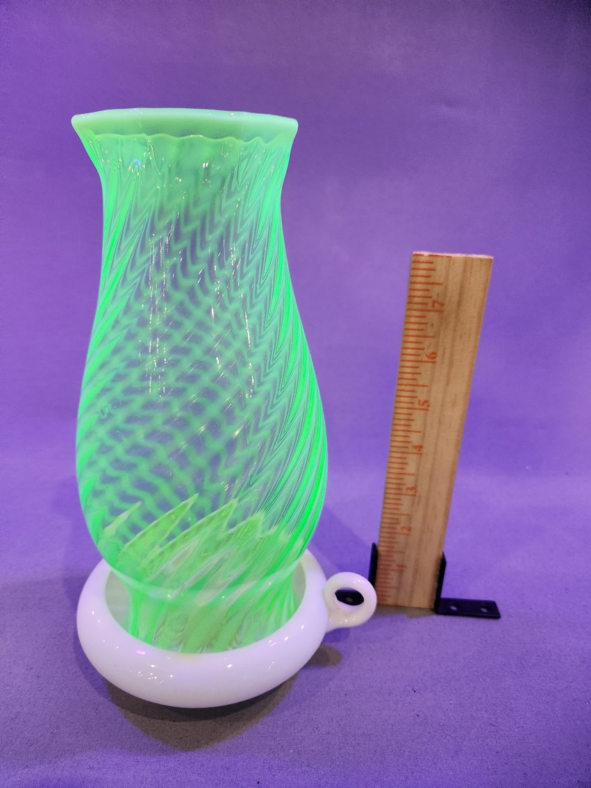Image for Huge Holiday Weekend Online Fenton Art Glass Sale