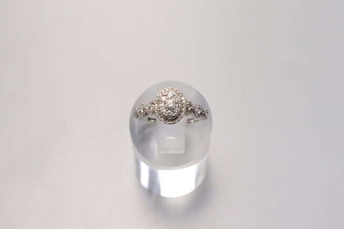 Image for Fine Jewelry and Collectibles Auction