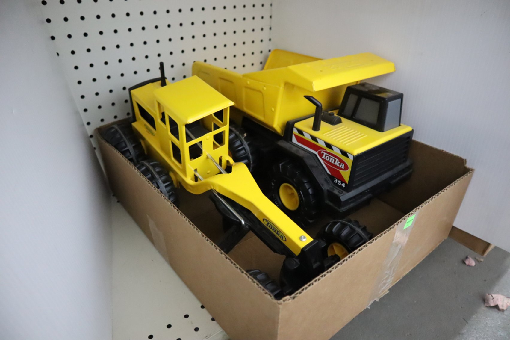 Image for Hidden Treasures Gallery #3100