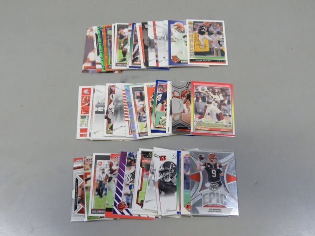 Image for MLB and NFL Card Auction - #211