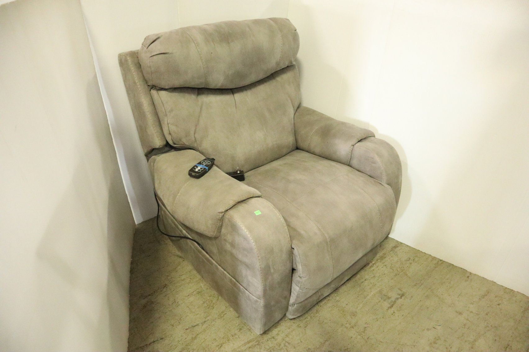 Image for Tinkling Spring Gallery #221