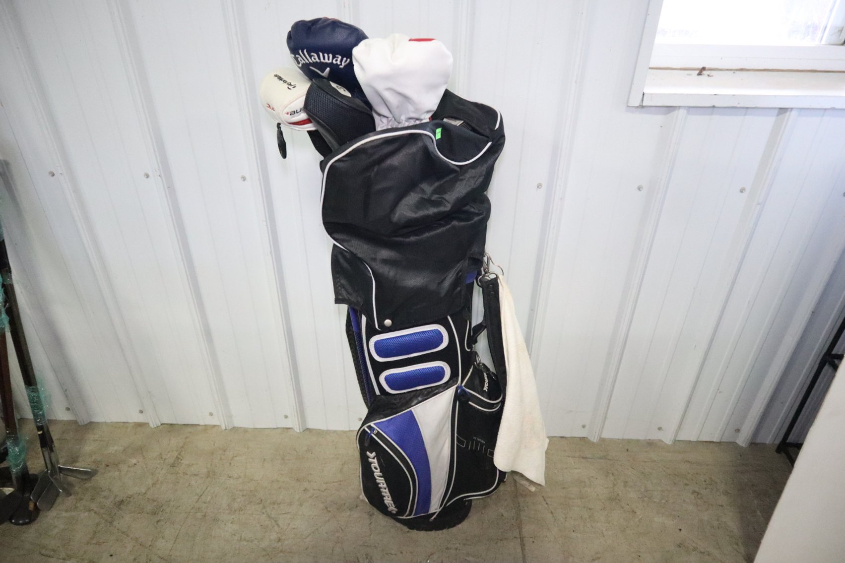 Image for Tinkling Spring Gallery #239