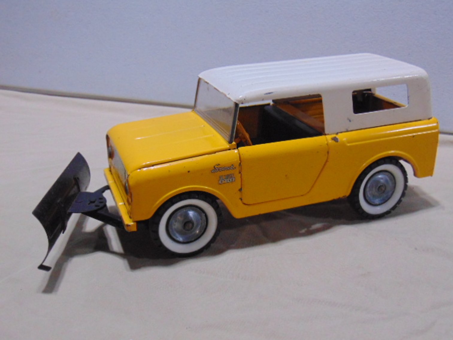 Image for Saturday Leaf'in Summer Labor Day Auctions