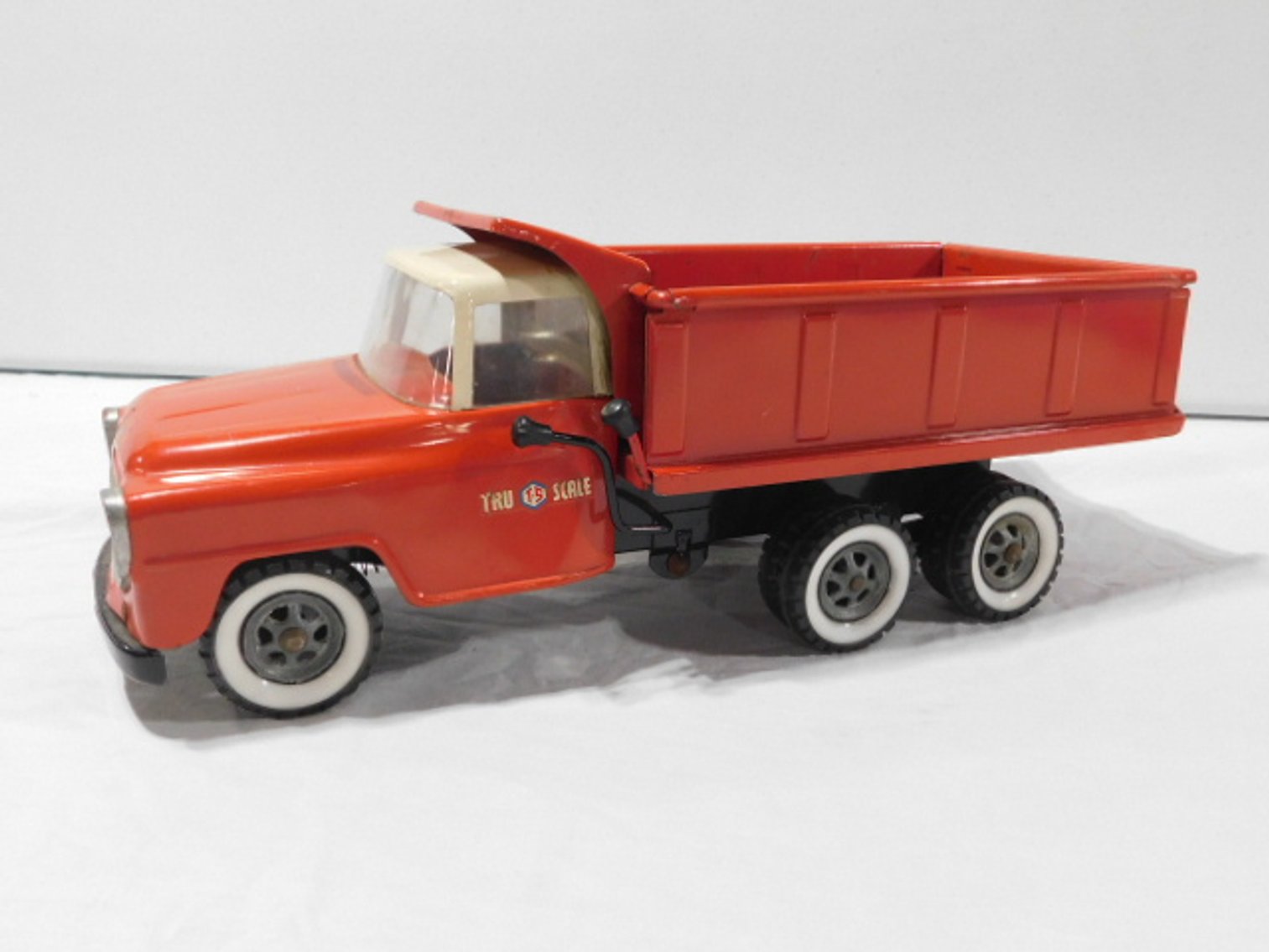 Image for January Dyersville Monthly Farm Toy Auction