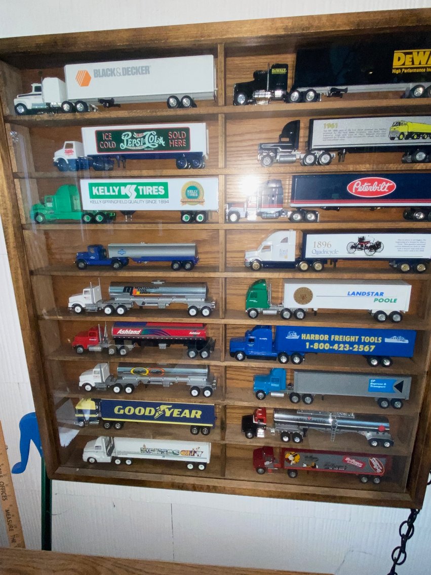 Image for I-24 Fill-Er-Up Gas & Oil Show/Auction