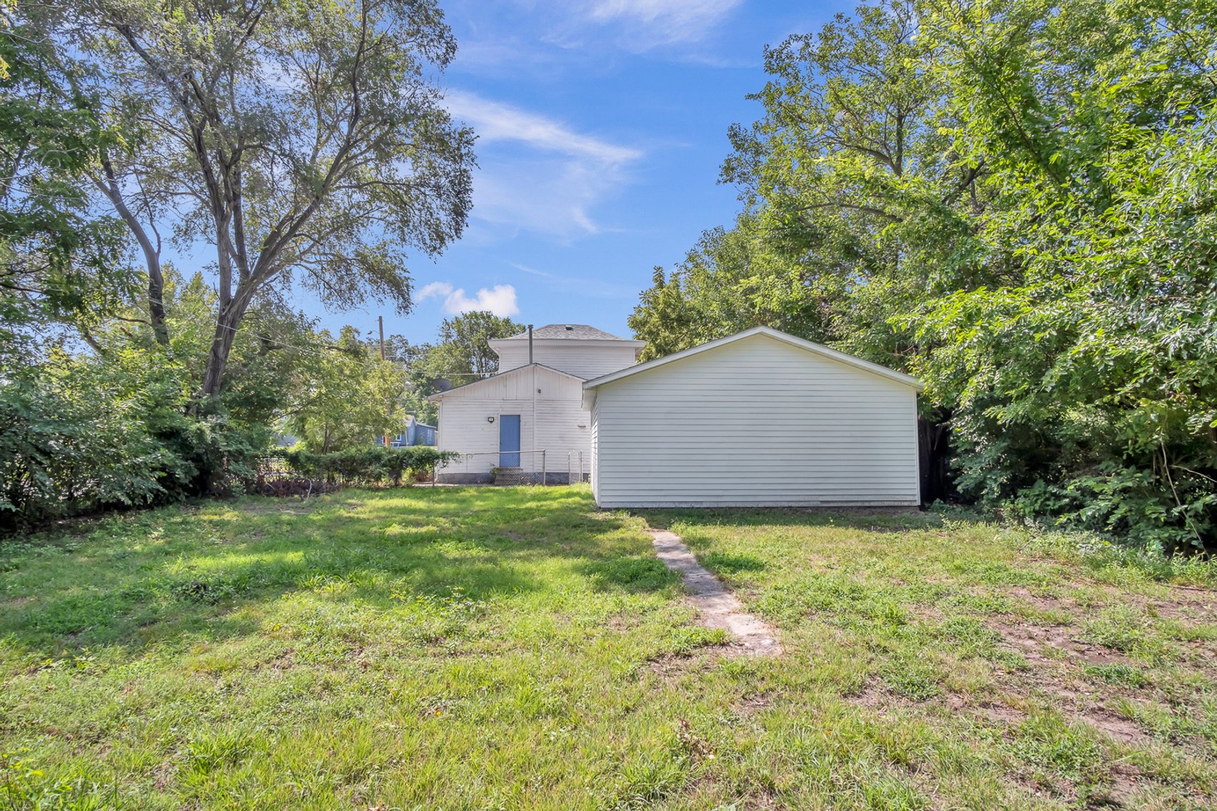 Image for 304 W 12th, Newton