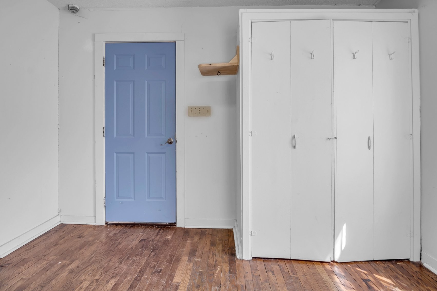 Image for 304 W 12th, Newton
