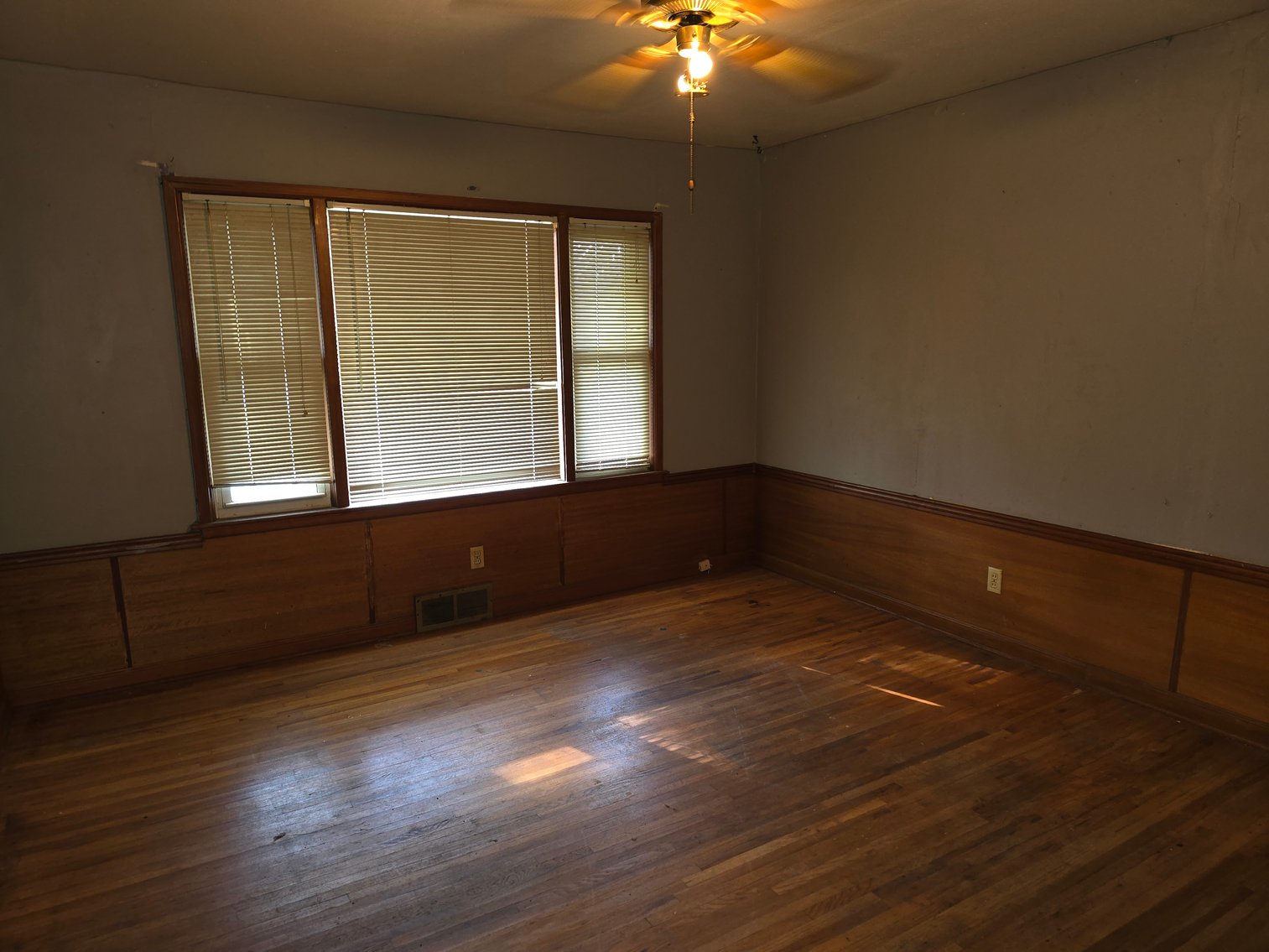 Image for 1814 S George Washington Dr