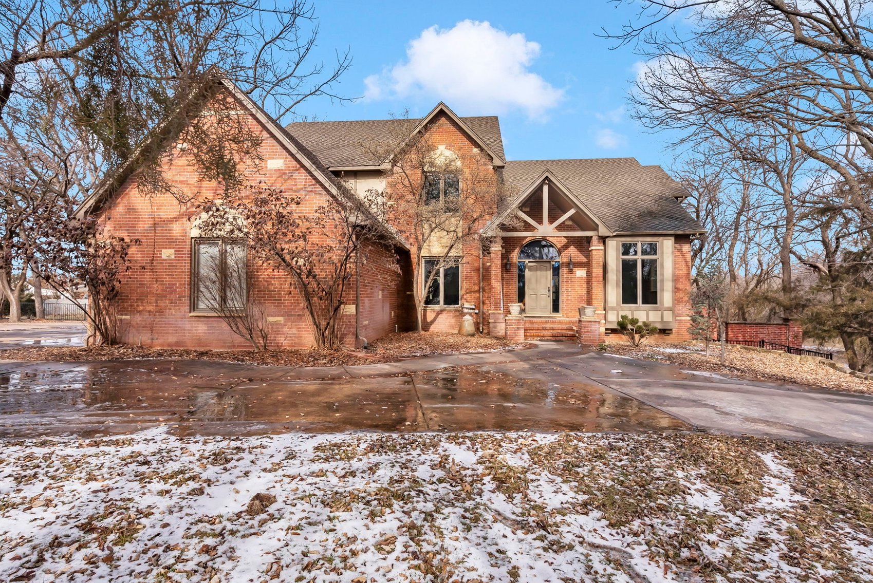 Image for 11110 W. Central Ave