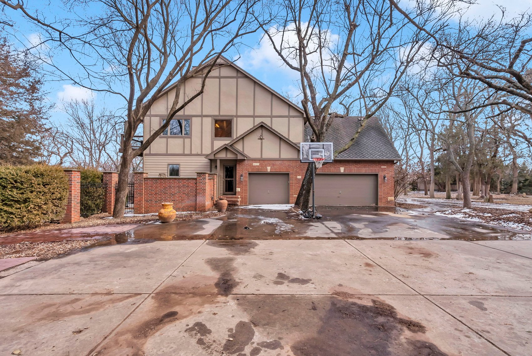 Image for 11110 W. Central Ave