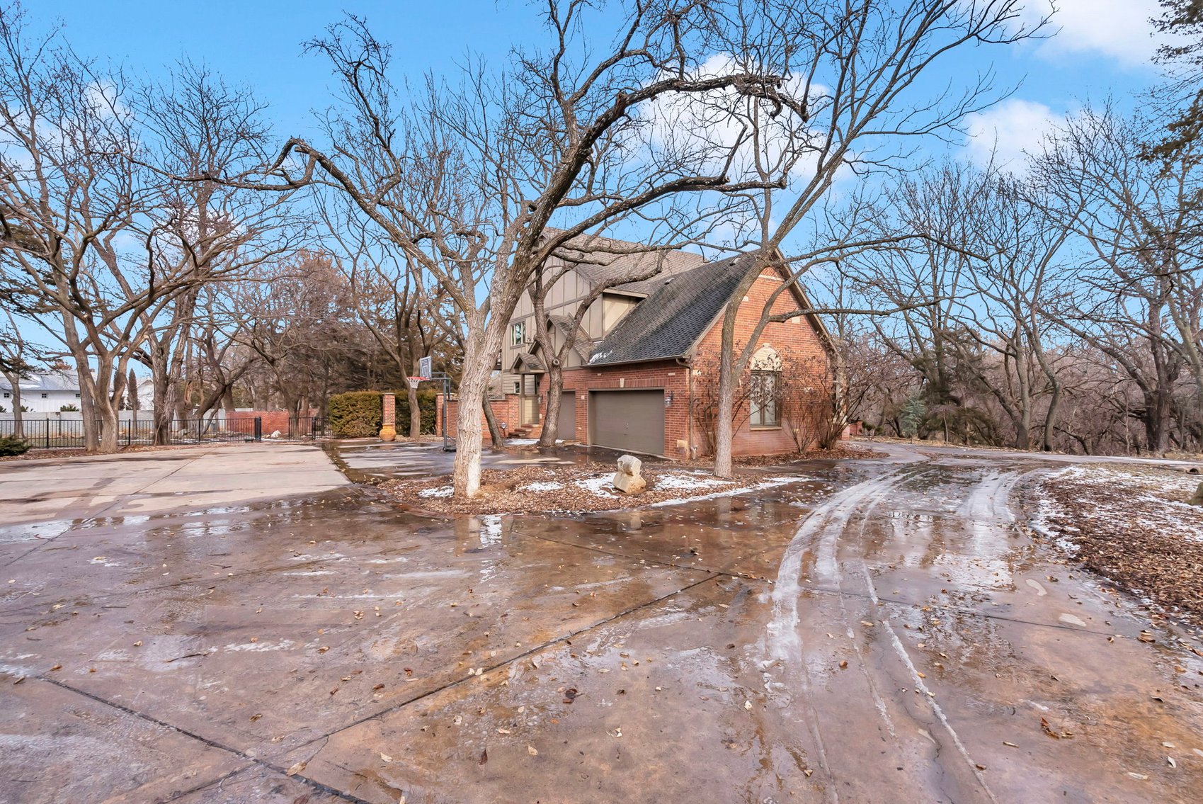 Image for 11110 W. Central Ave