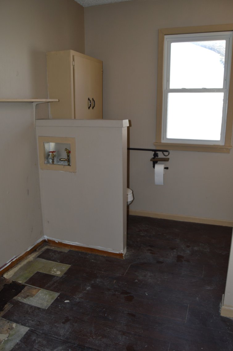 Image for 2243 S Victoria Street