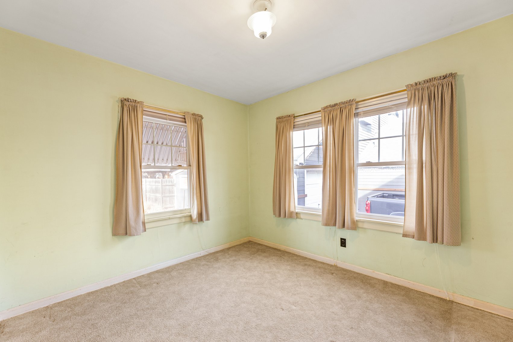 Image for 751 S Lorraine