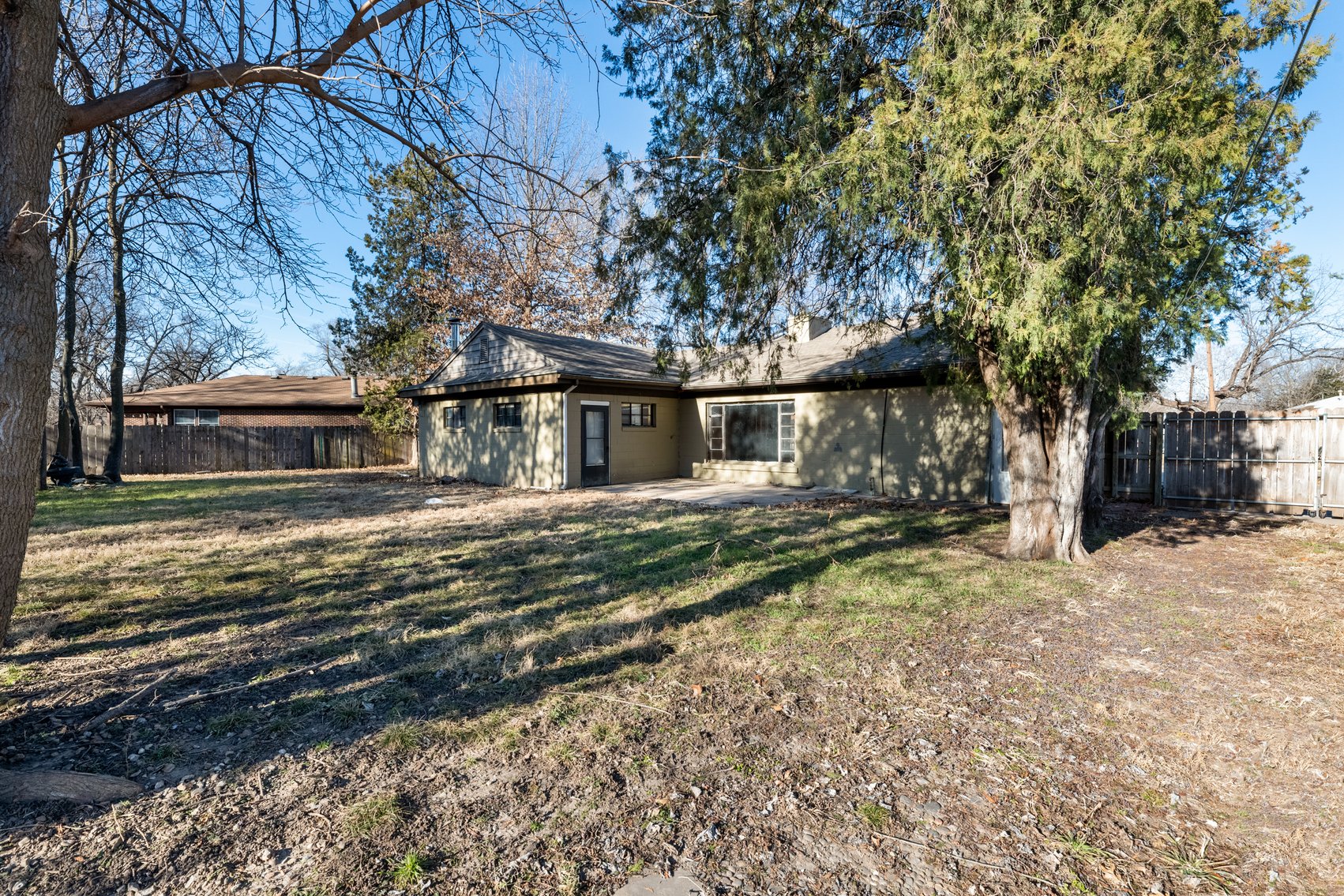 Image for 2815 E. Glen Oaks Dr.