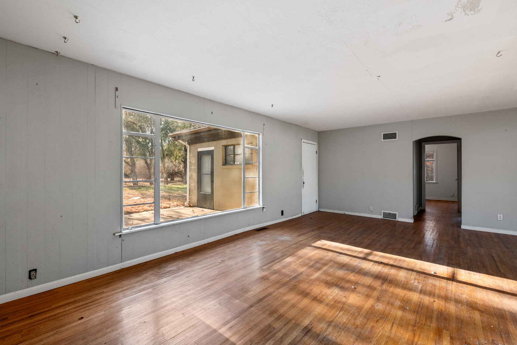 Image for 2815 E. Glen Oaks Dr.