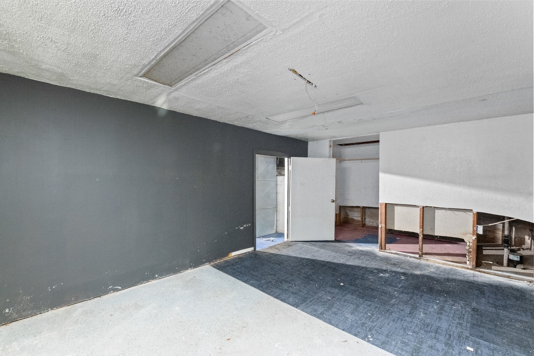 Image for 2815 E. Glen Oaks Dr.