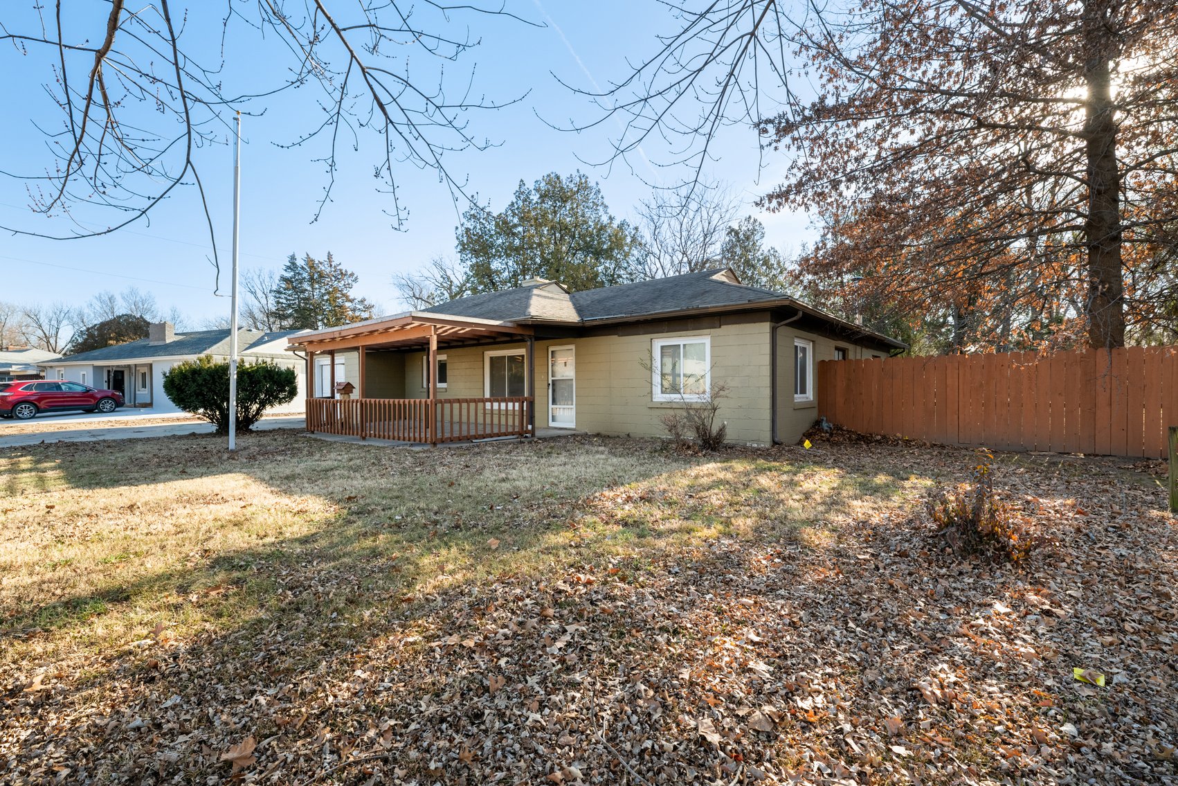 Image for 2815 E. Glen Oaks Dr.