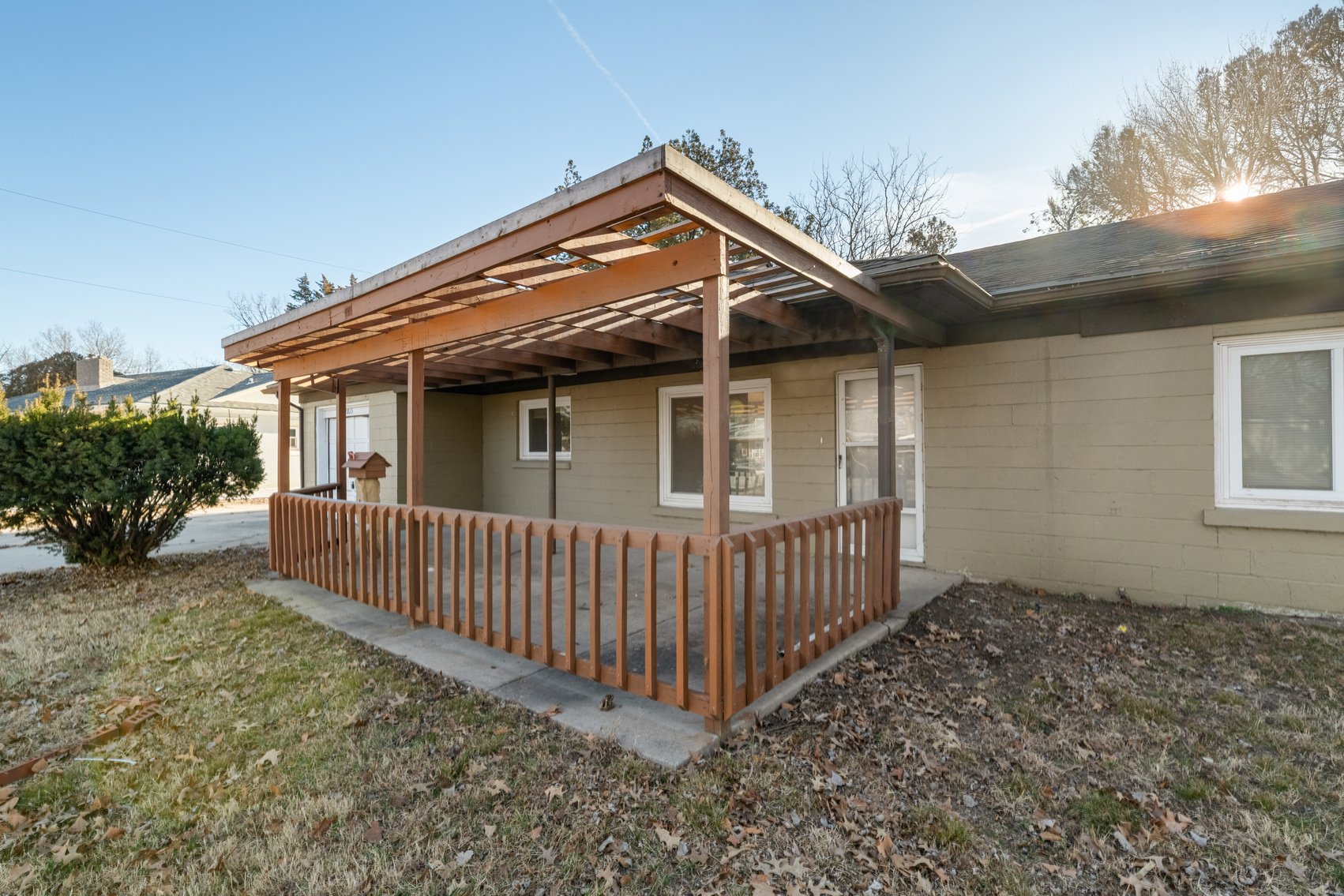 Image for 2815 E. Glen Oaks Dr.