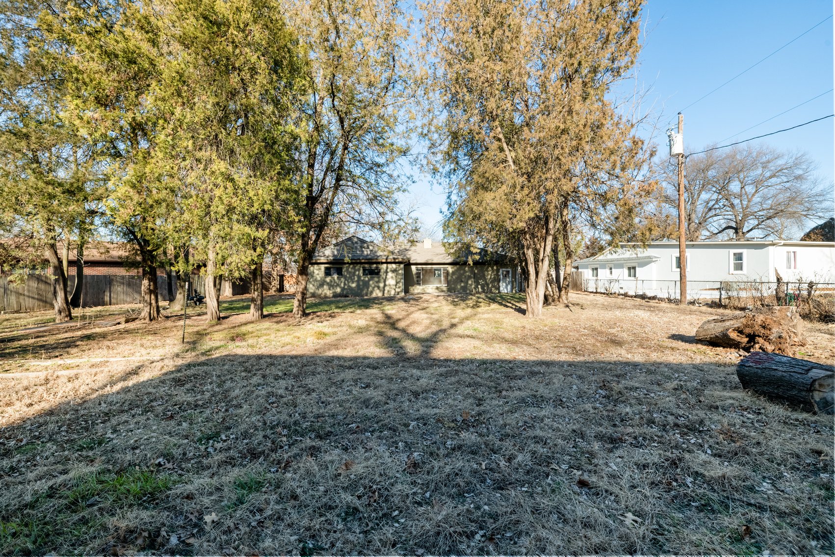 Image for 2815 E. Glen Oaks Dr.