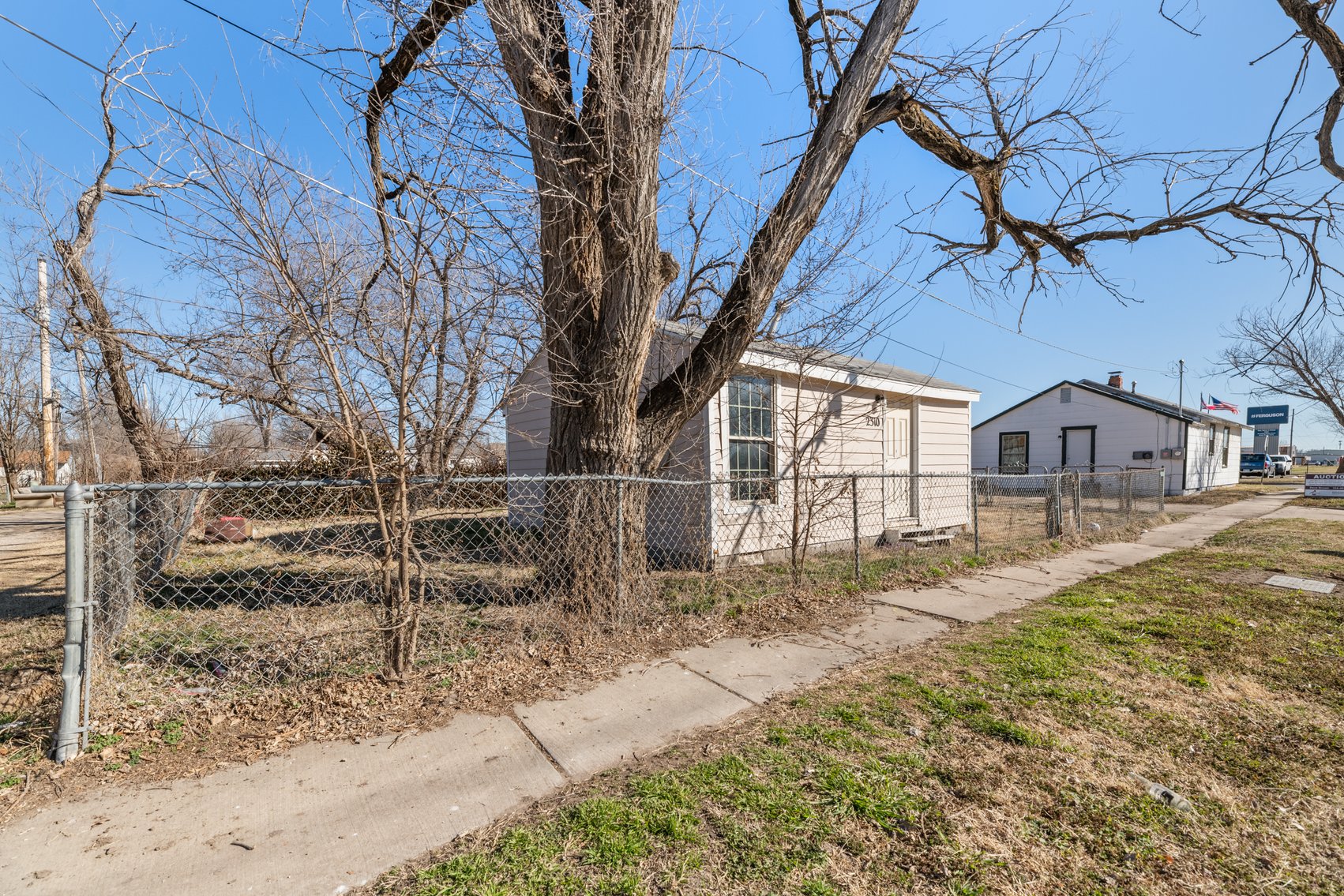 Image for 1533 S Saint Clair Ave