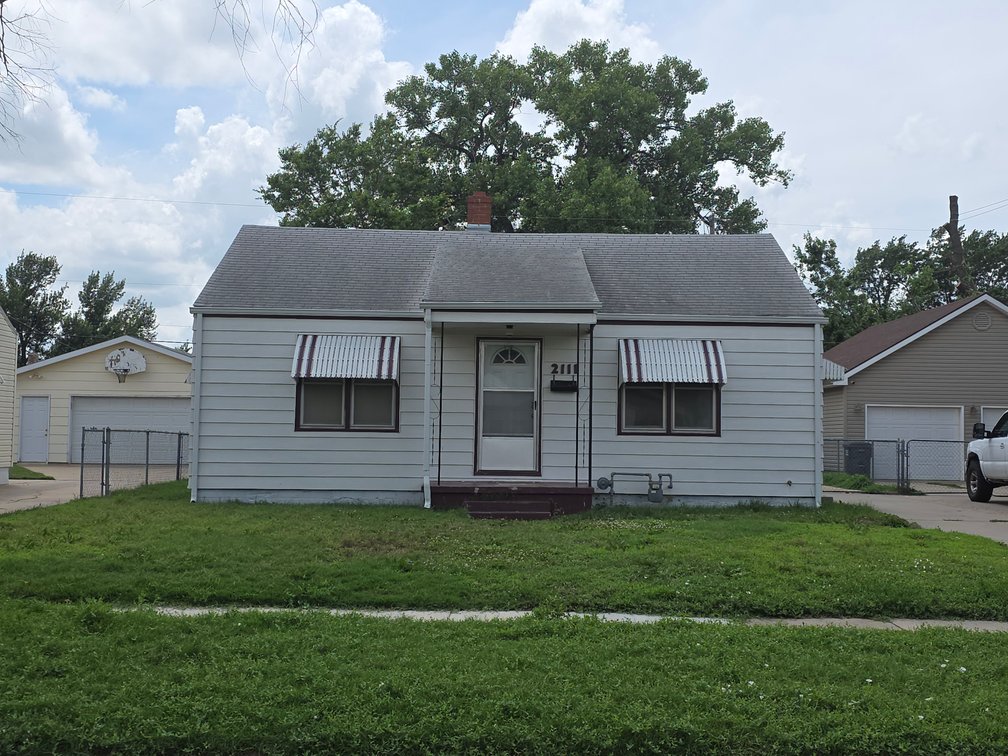 Image for 2111 S Pattie Ave