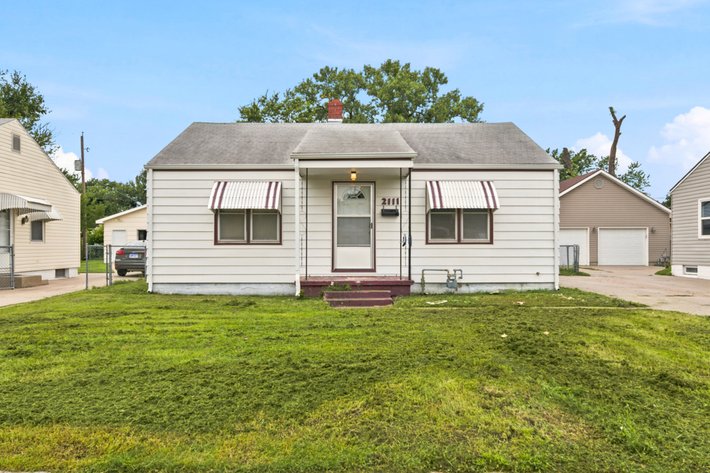 Image for 2111 S Pattie Ave