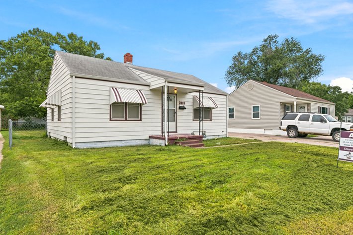Image for 2111 S Pattie Ave