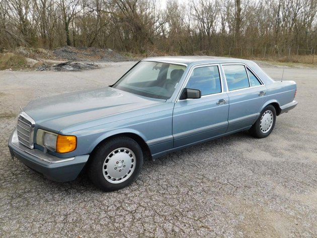 Image for Absolute Online Auction #1952