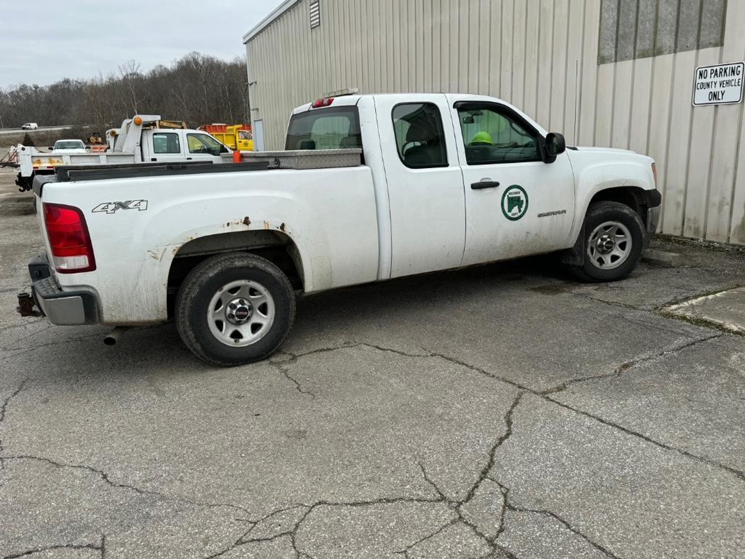 Image for Live Onsite Auction with Online Bidding (New items Added 3/21)