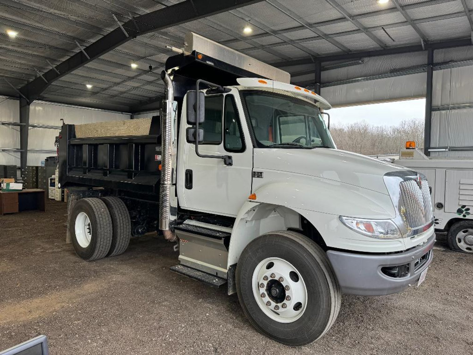 Image for Live Onsite Auction with Online Bidding (New items Added 3/21)