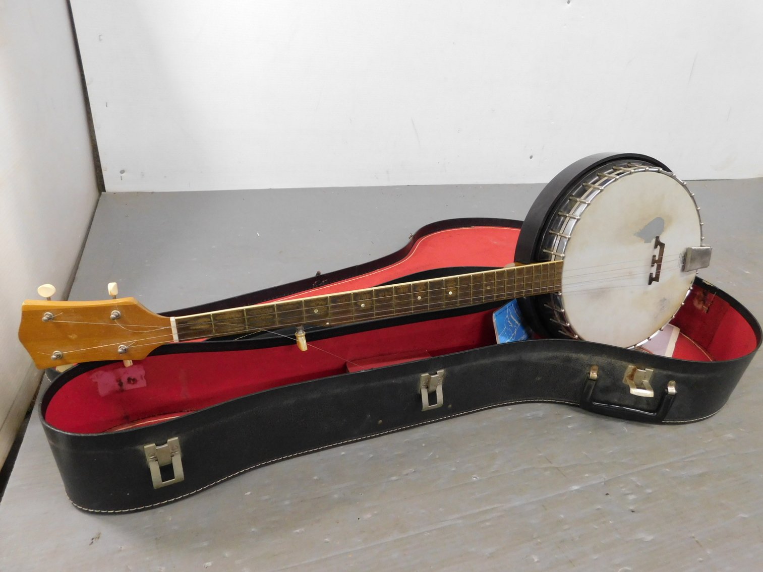 Image for Absolute Online Auction #2047