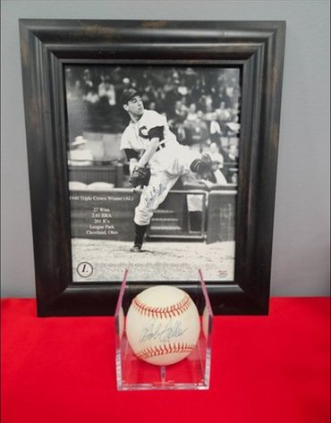 SIGNED SPORTS MEMORABILIA ONLINE AUCTION