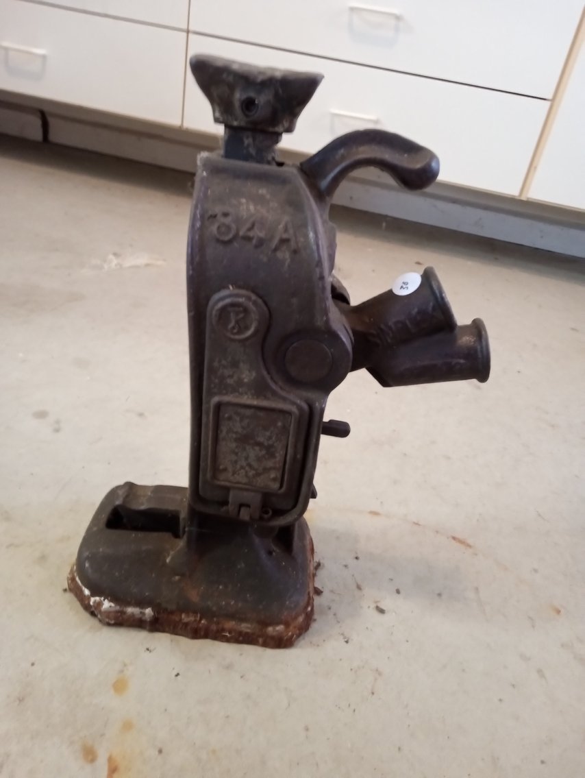 Image for Jerry Hipsher Estate Online Auction