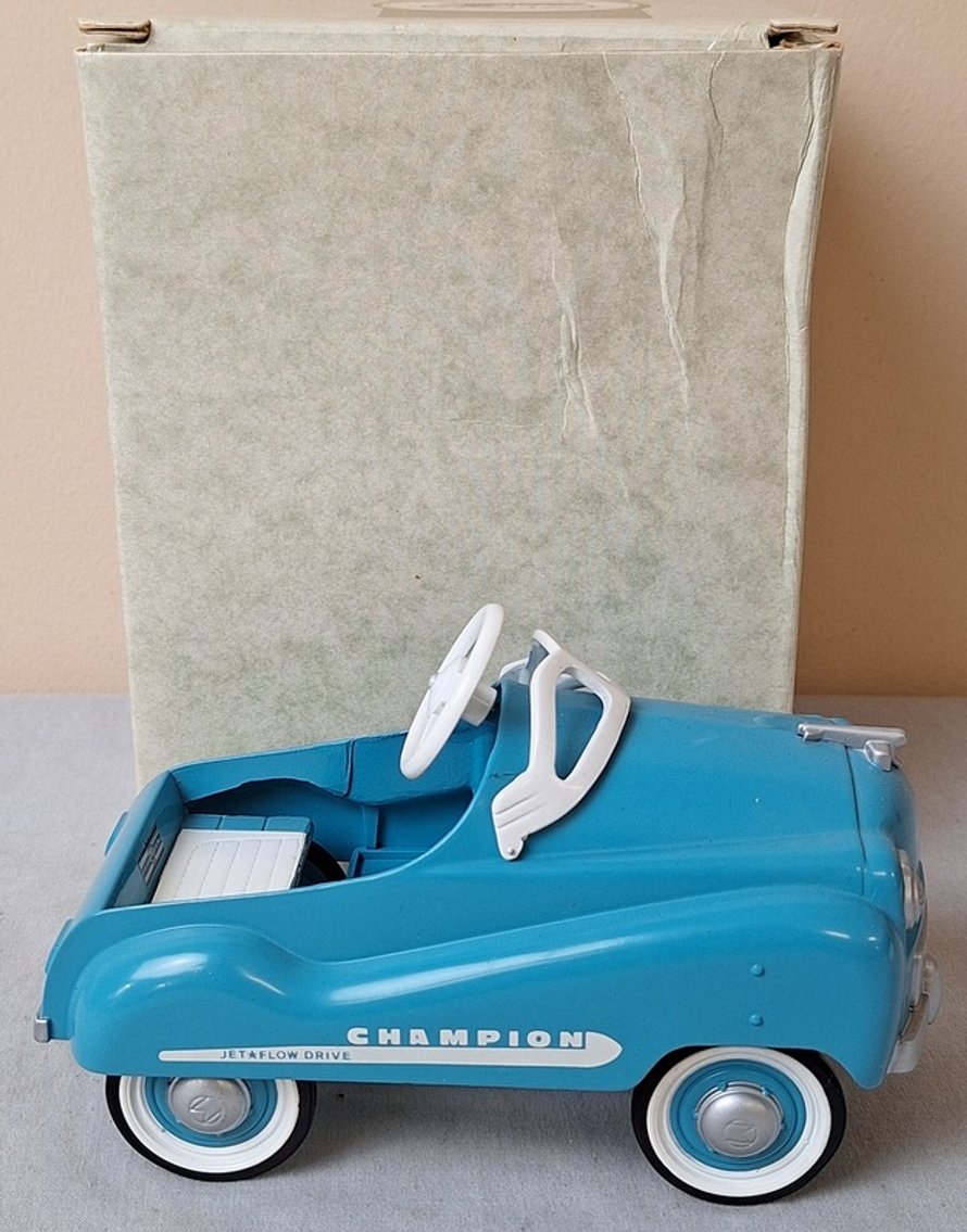 Image for Toy Tractors, Hallmark, Die-Cast Collectibles Online Auction