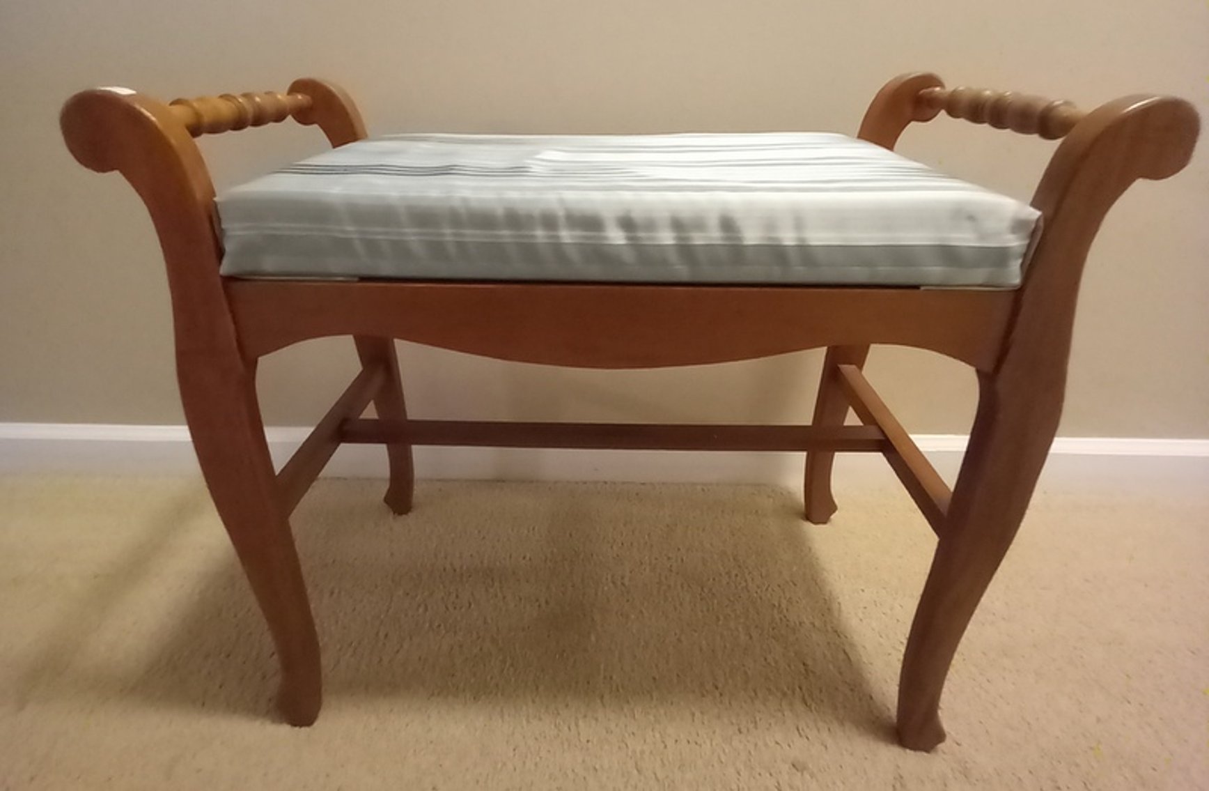 Image for Marie King Estate Online Auction