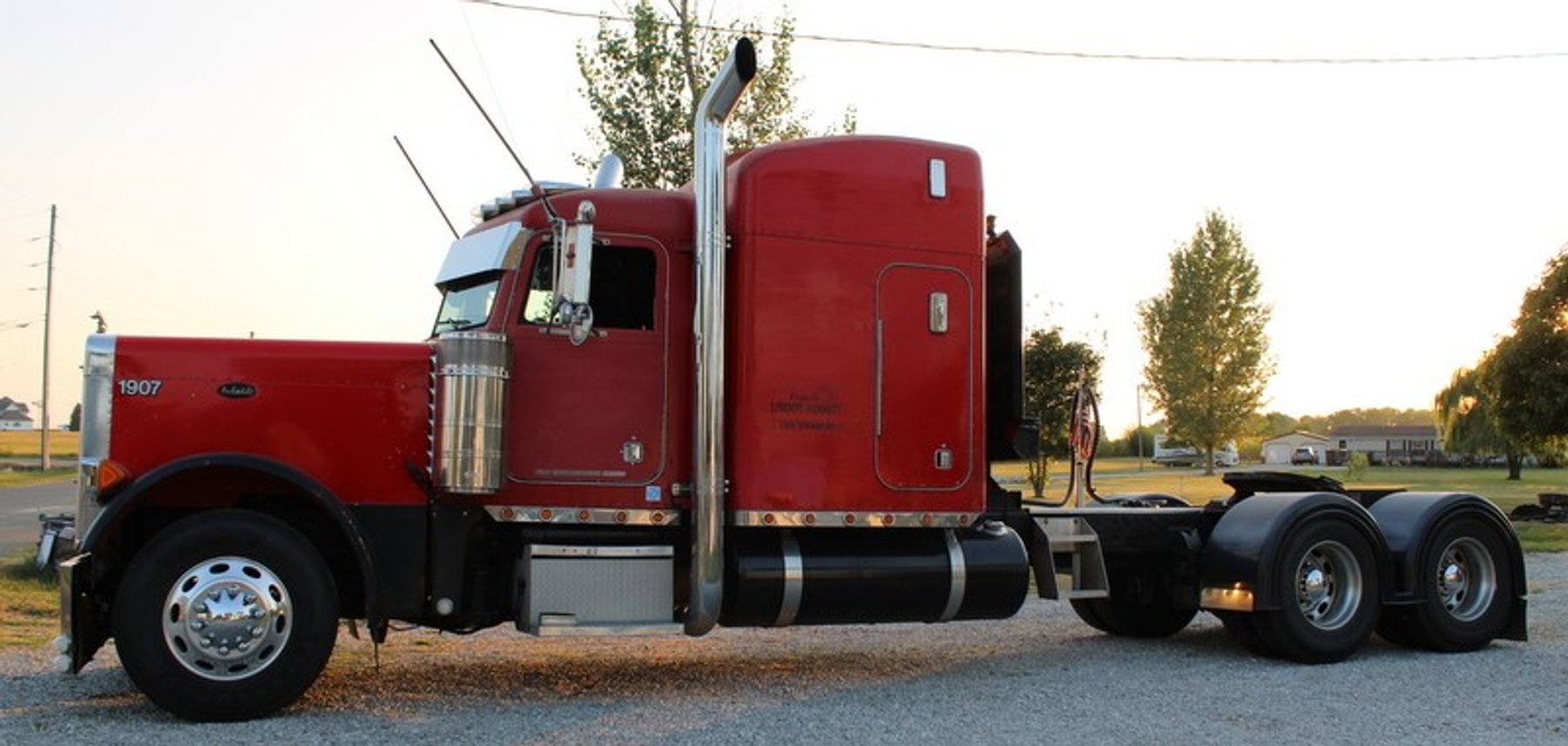 Image for Peterbilt Semi Tractor, Bayliner Boat Online Auction
